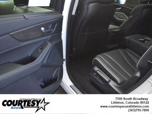 Certified 2023 Acura MDX SH-AWD w/ Advance Package image 24