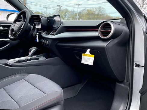 New 2026 Chevrolet Trax RS w/ Driver Confidence Package FWD image 10