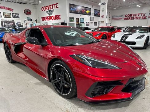 Used 2021 Chevrolet Corvette Stingray Preferred Cpe w/ Z51 Performance Package RWD image 23