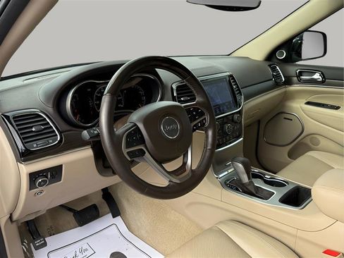 Used 2019 Jeep Grand Cherokee Overland image 11