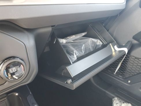 New 2025 Ford Bronco Badlands image 36