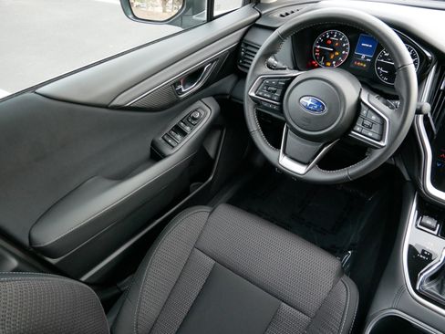 Certified 2025 Subaru Outback Premium image 9