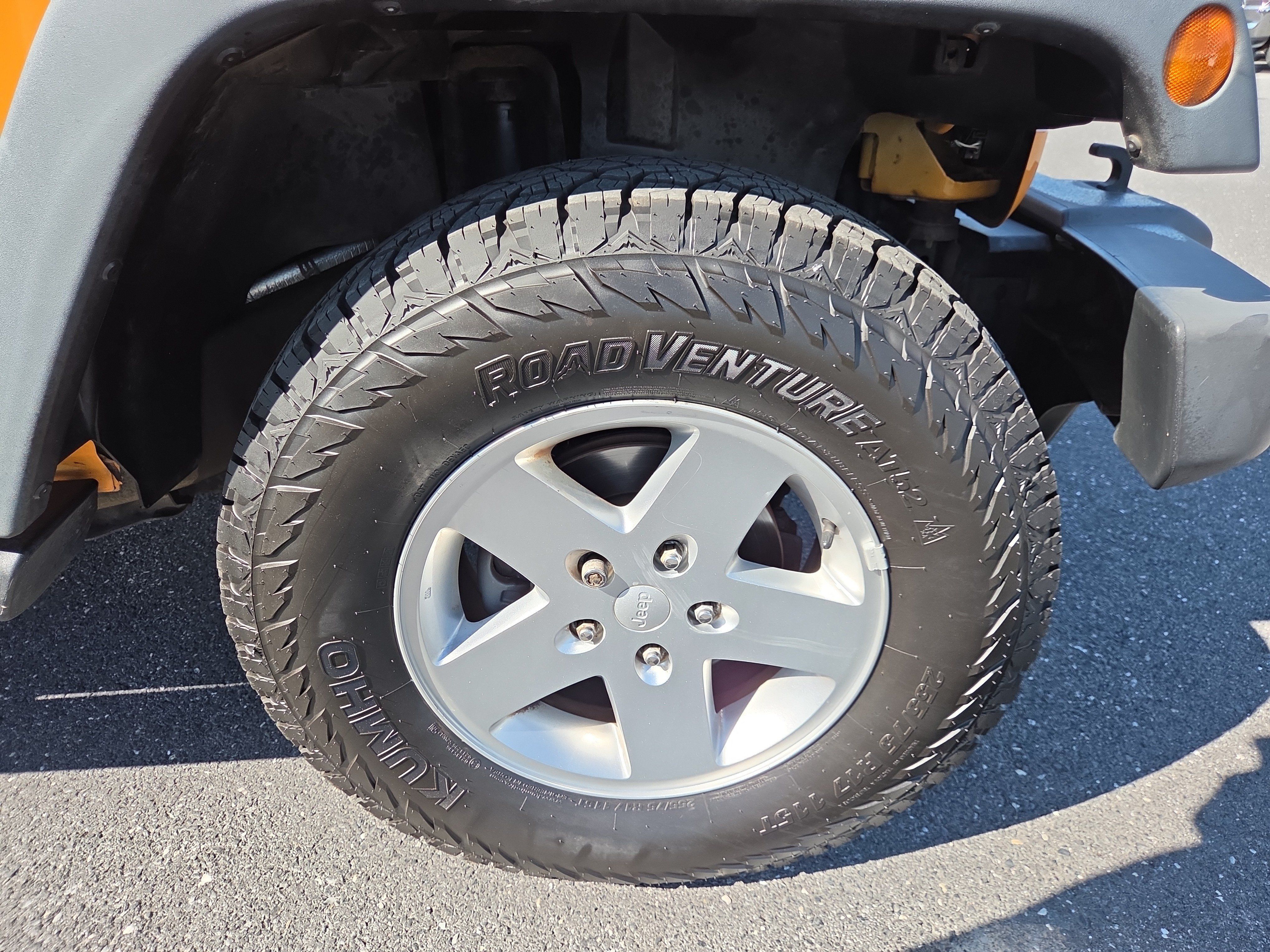 Used 2012 Jeep Wrangler Unlimited Sport AWD/4WD image 28