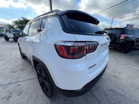Used 2019 Jeep Compass Latitude FWD image 7