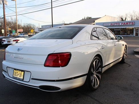 Used 2021 Bentley Flying Spur W12 AWD/4WD image 3