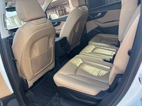 Used 2020 Audi Q7 3.0T Premium Plus w/ Premium Plus Package AWD/4WD image 19