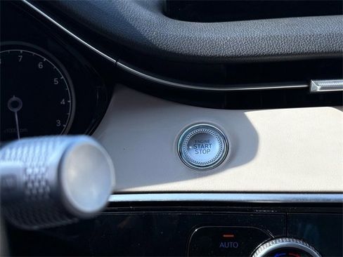 Used 2022 Genesis GV70 2.5T w/ Select Package image 18