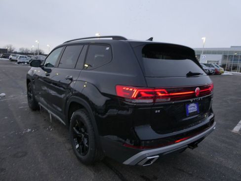 New 2026 Volkswagen Atlas Peak Edition AWD/4WD image 19