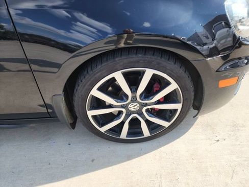 Used 2014 Volkswagen GTI Wolfsburg Edition FWD image 19