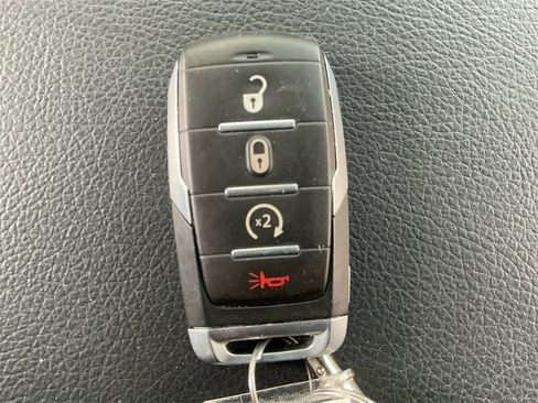 Used 2022 RAM 1500 Laramie image 36