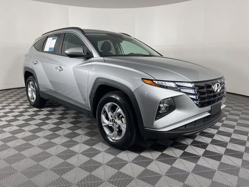 Used 2024 Hyundai Tucson SEL image 2