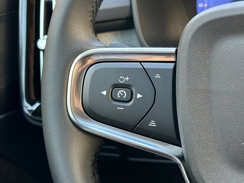 Certified 2026 Volvo XC40 B4 Core w/ Climate Package FWD image 27