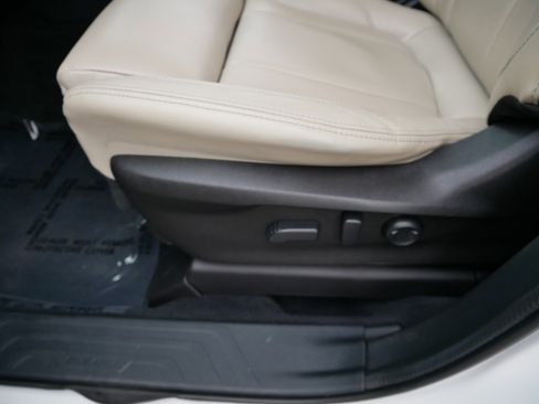 Used 2022 Subaru Ascent Limited w/ Technology Package AWD/4WD image 20