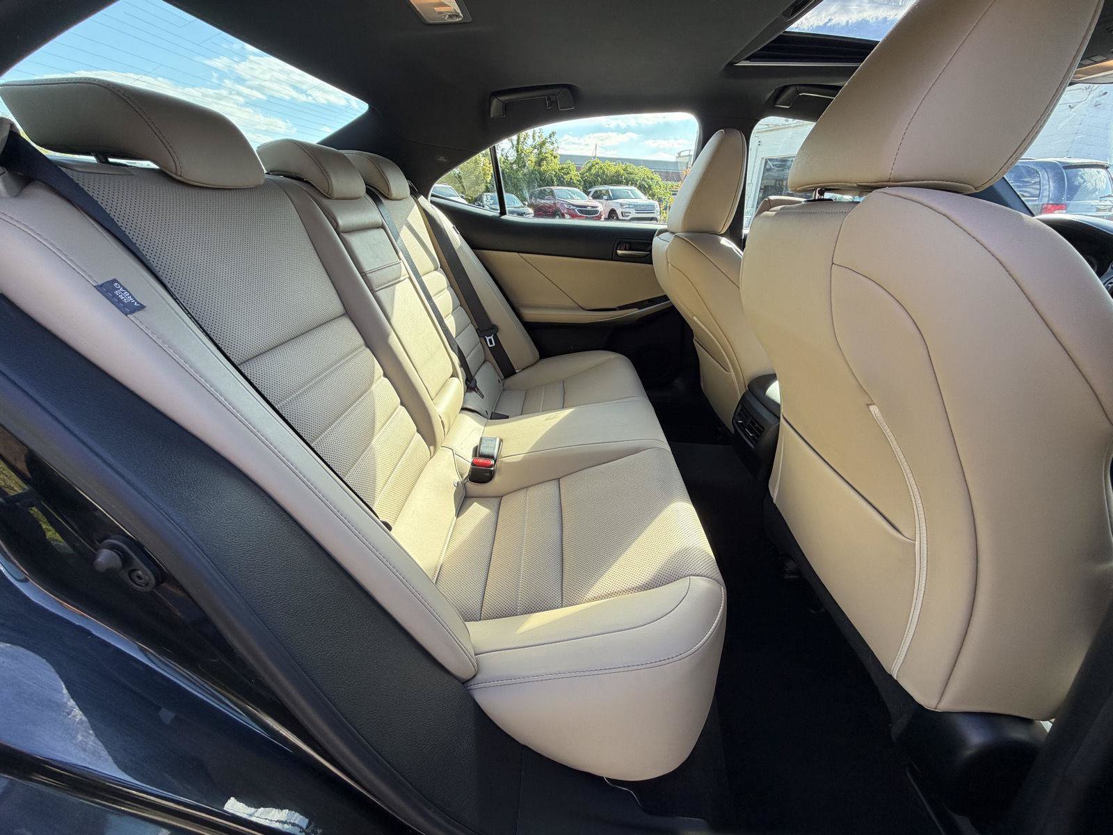 Used 2019 Lexus IS 300 F Sport w/ F Sport Package AWD/4WD image 27