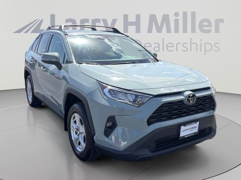 Used 2021 Toyota RAV4 XLE w/ Convenience Package AWD/4WD image 7