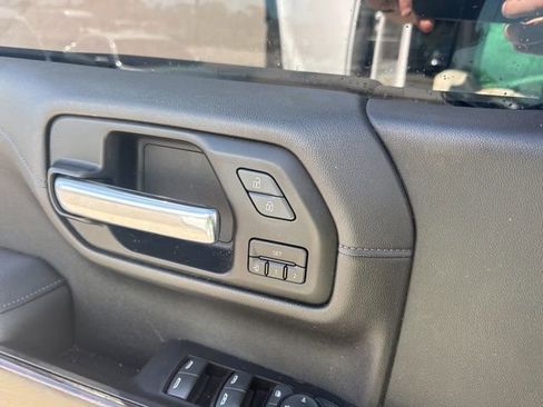 Used 2019 GMC Sierra 1500 SLT w/ SLT Premium Package AWD/4WD image 10