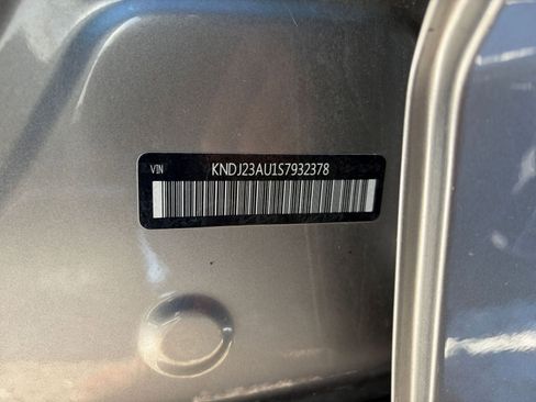 Used 2025 Kia Soul LX w/ LX Technology Package image 27