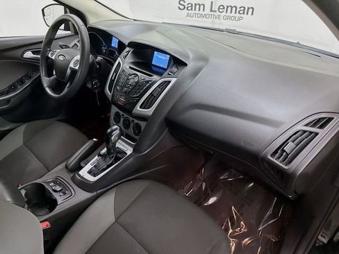 Used 2014 Ford Focus SE w/ SE Winter Package image 26