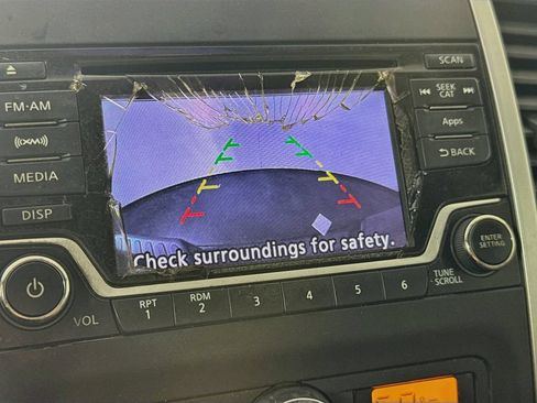 Used 2016 Nissan Frontier SV RWD image 15