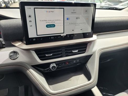 New 2026 Ford Explorer Active image 18