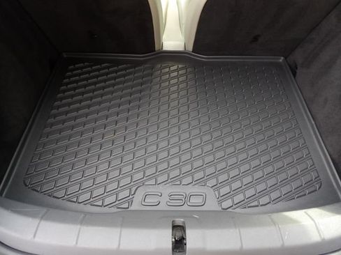 Used 2011 Volvo C30 T5 FWD image 11