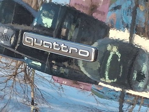 Certified 2025 Audi Q5 Premium w/ Convenience Package image 24