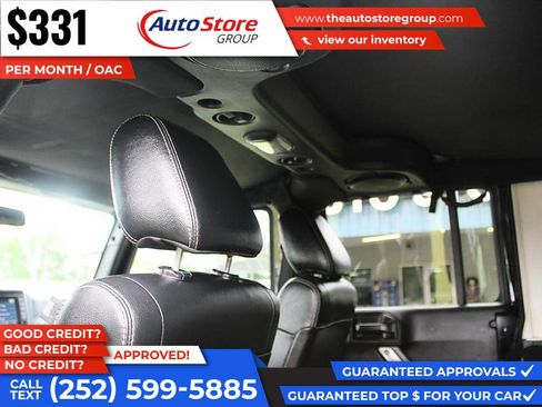 Used 2012 Jeep Wrangler Unlimited Rubicon w/ Connectivity Group AWD/4WD image 12