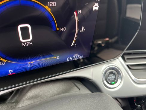 Used 2025 Chevrolet Trax LT image 39