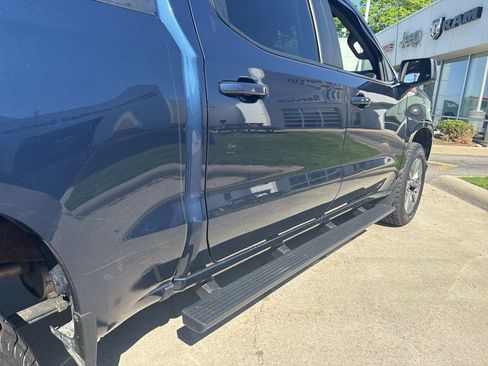 Used 2022 Chevrolet Silverado 1500 RST w/ Z71 Off-Road Package AWD/4WD image 9