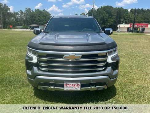 Used 2023 Chevrolet Silverado 1500 High Country w/ Technology Package image 3