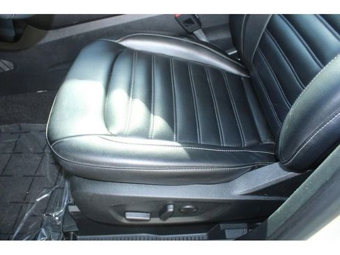 Used 2020 Ford Edge SEL w/ Convenience Package image 21