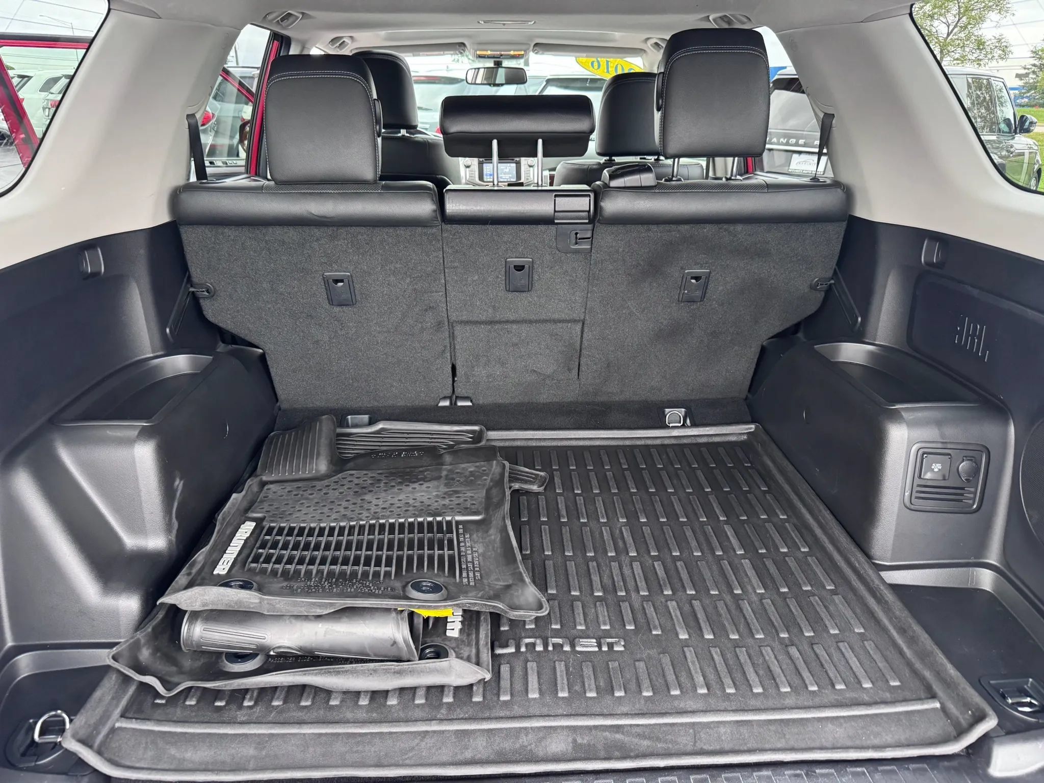 Used 2016 Toyota 4Runner Limited AWD/4WD image 25