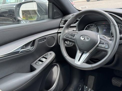 Used 2024 INFINITI QX55 Luxe image 12