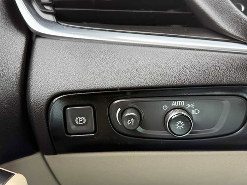 Used 2021 Buick Enclave Premium w/ Surround and Sites Package AWD/4WD image 15