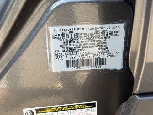 Used 2025 Nissan Kicks SR image 30