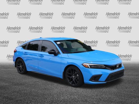 Used 2024 Honda Civic Sport image 2