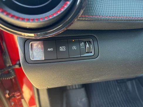 New 2026 Chevrolet Equinox RS w/ LPO, Floor Liner Package AWD/4WD image 28