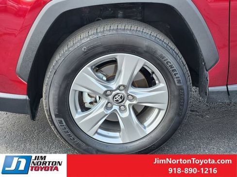 Used 2025 Toyota RAV4 XLE w/ Convenience Package FWD image 14