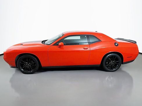 Used 2017 Dodge Challenger SXT w/ Blacktop Package image 8
