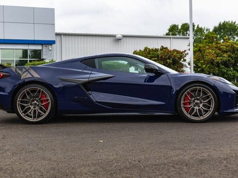 New 2025 Chevrolet Corvette Z06 image 7