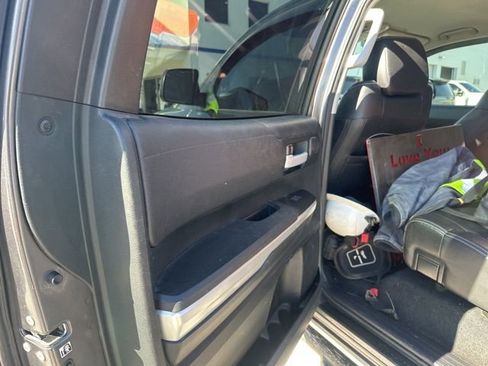 Used 2017 Toyota Tundra SR5 image 27