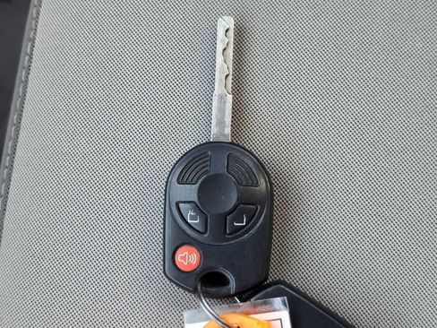 Used 2013 Ford Escape SE FWD image 32