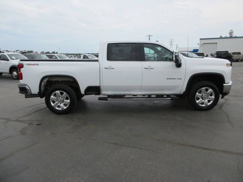 Certified 2022 Chevrolet Silverado 2500 LTZ w/ LTZ Convenience Package AWD/4WD image 5