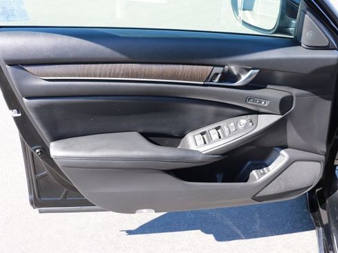 Used 2021 Honda Accord EX-L image 9
