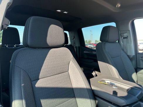 Used 2024 Chevrolet Silverado 1500 LT AWD/4WD image 30