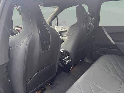 Used 2026 BMW iX xDrive60 w/ M Sport Package AWD/4WD image 27