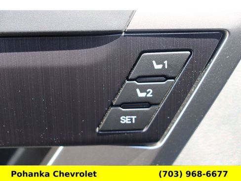 Used 2024 Toyota Tundra Platinum AWD/4WD image 26