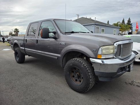 Used 2003 Ford F250 XLT image 5