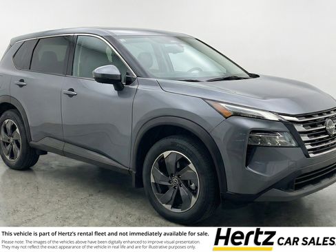 Used 2025 Nissan Rogue SV FWD image 1
