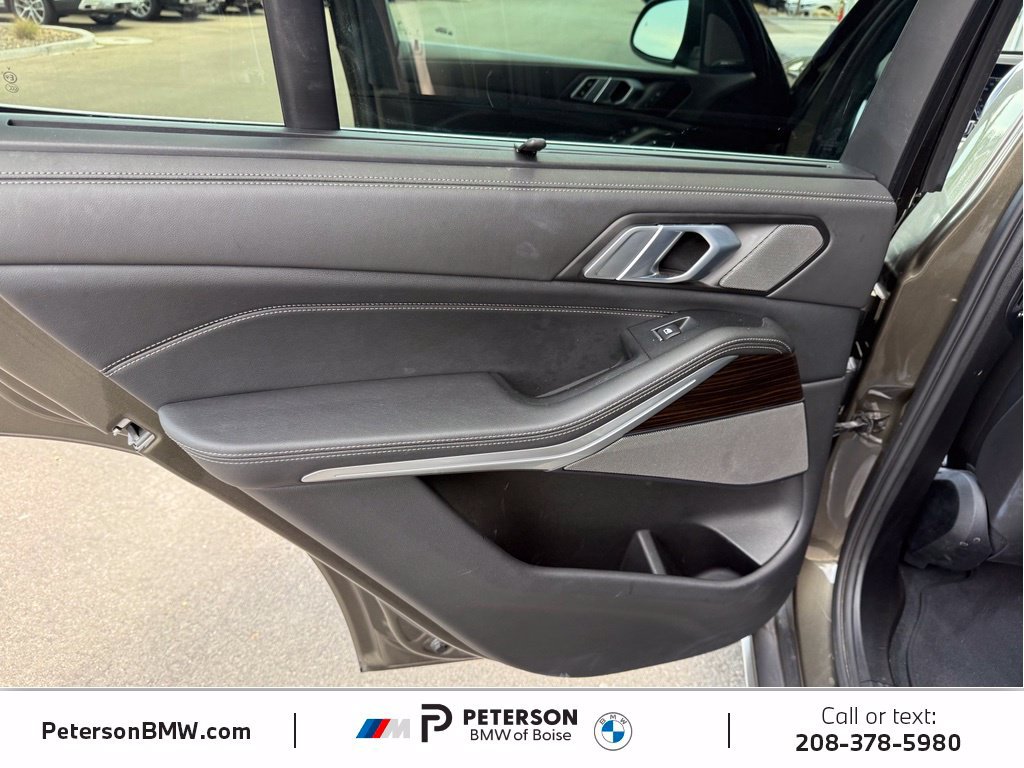 Used 2024 BMW X5 xDrive40i w/ Premium Package AWD/4WD image 20